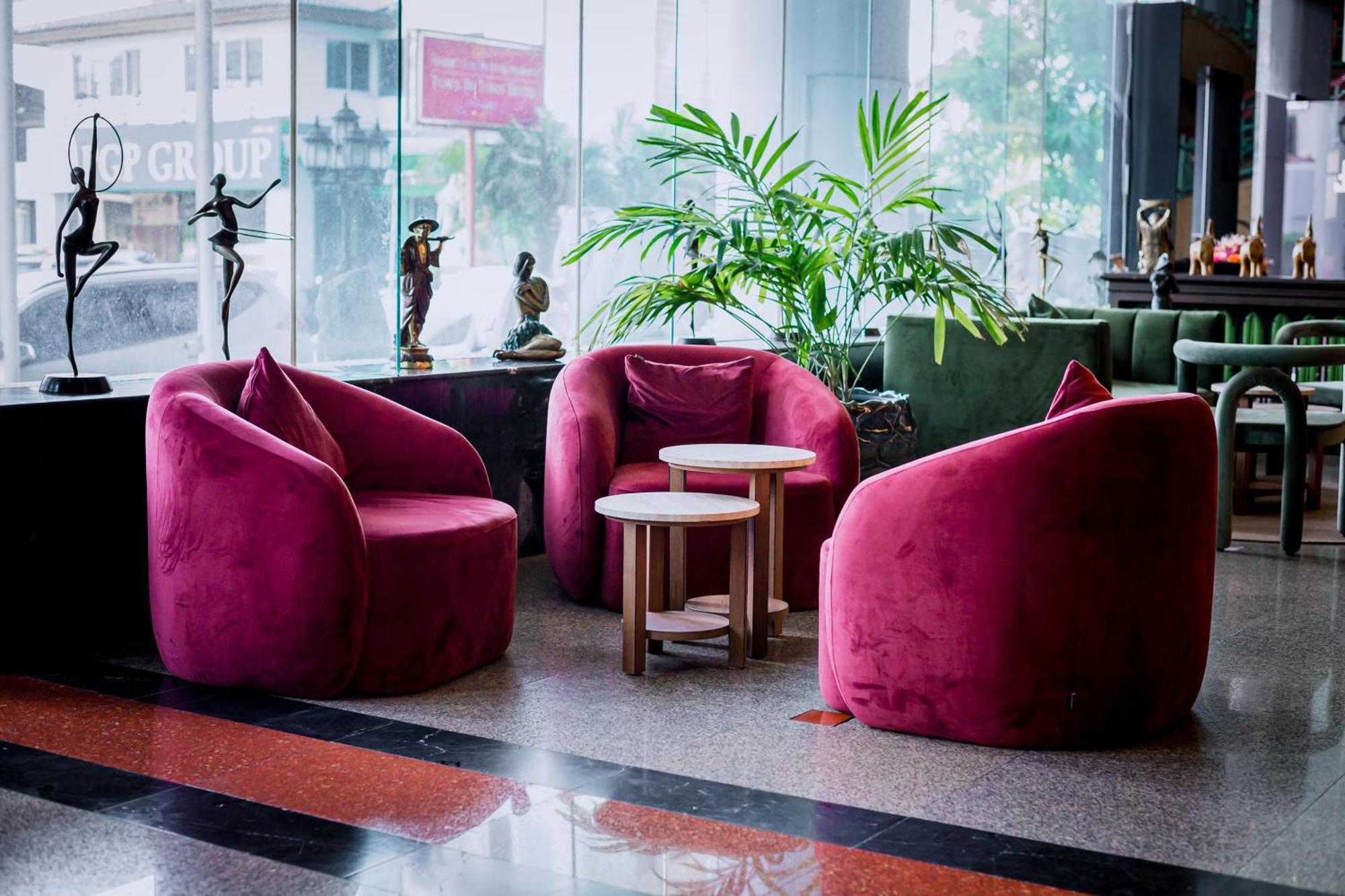 Town In Town Hotel Bangkok Buitenkant foto